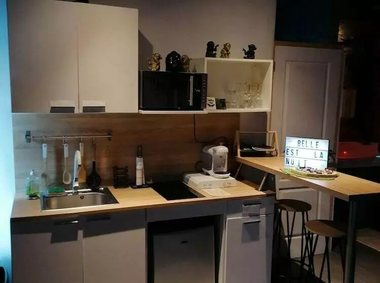 Majatalo Belle Est La Nuit