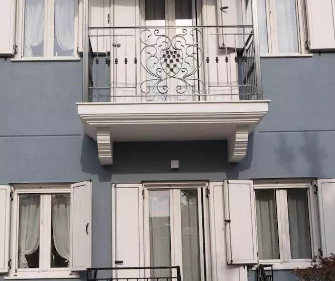 پانسیون Villa Vilielmini