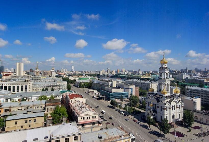 Radius Central House