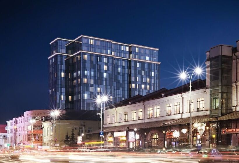 Radius Central House