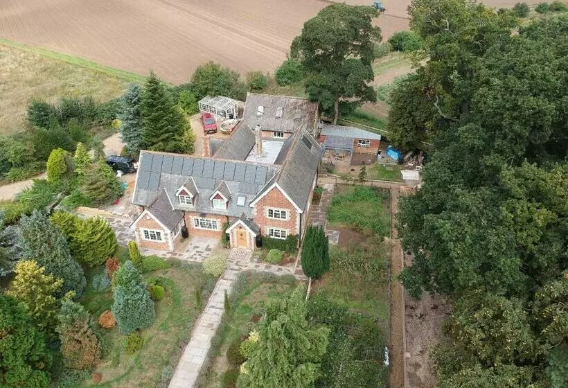 ベッドアンドブレックファースト Old School House