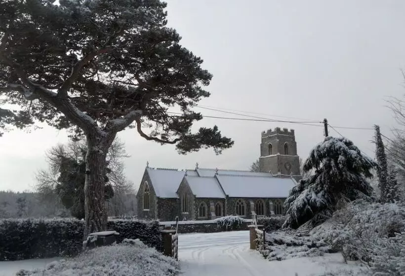 ベッドアンドブレックファースト Old School House