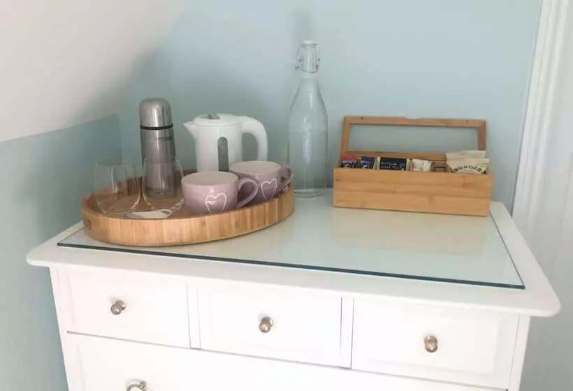 ベッドアンドブレックファースト Old School House