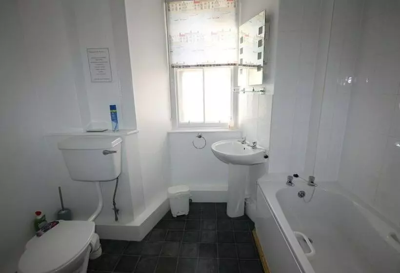 Covesea Lighthouse Cottages