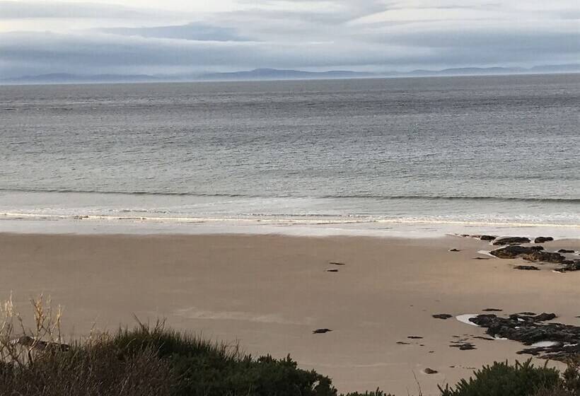 Covesea Lighthouse Cottages