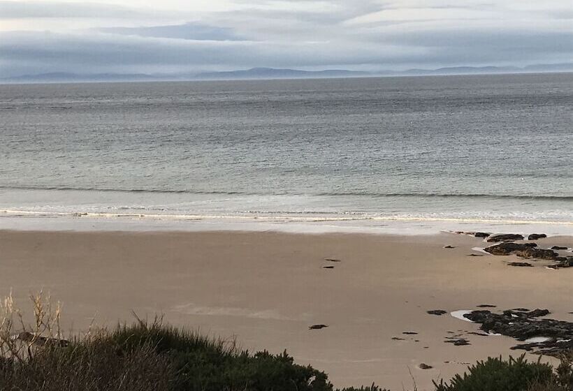 Covesea Lighthouse Cottages