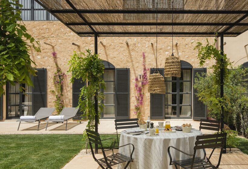 فندق Can Ferrereta