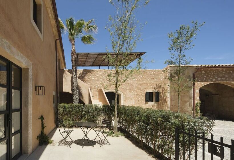 فندق Can Ferrereta