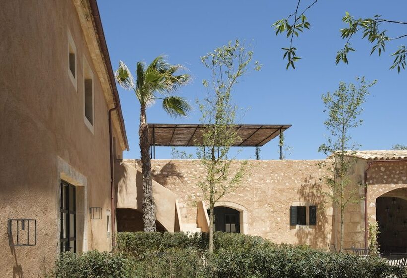 فندق Can Ferrereta