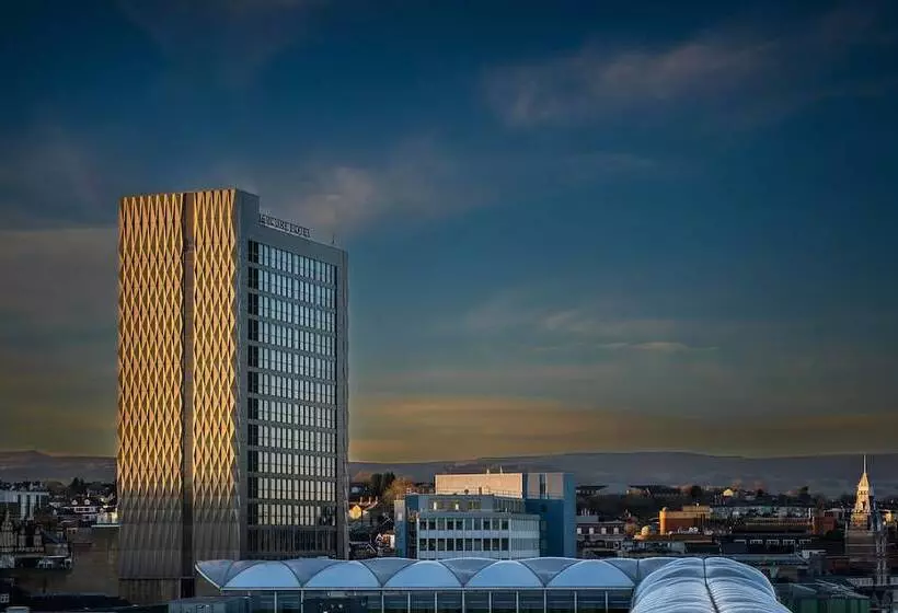 هتل Mercure Newport