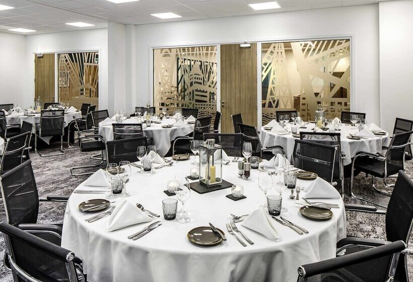 호텔 Mercure Newport