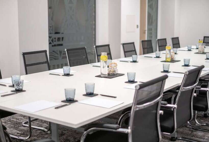 호텔 Mercure Newport