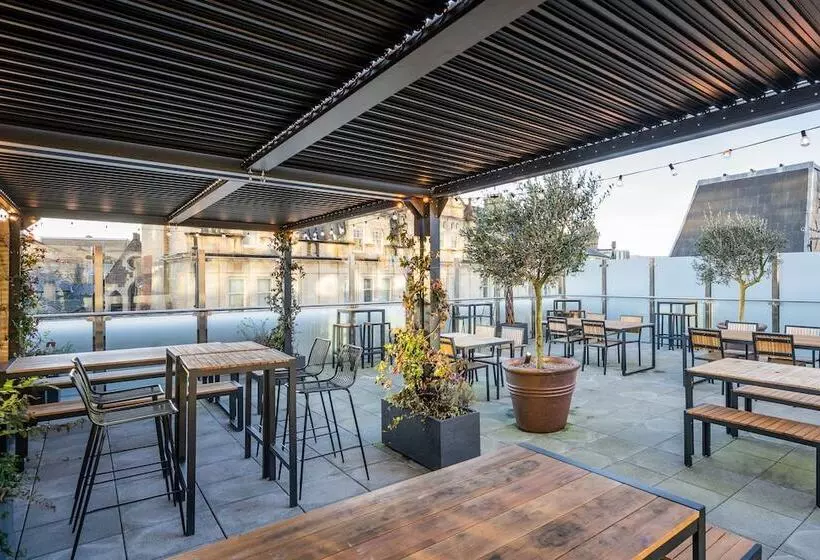 هتل Mercure Newport