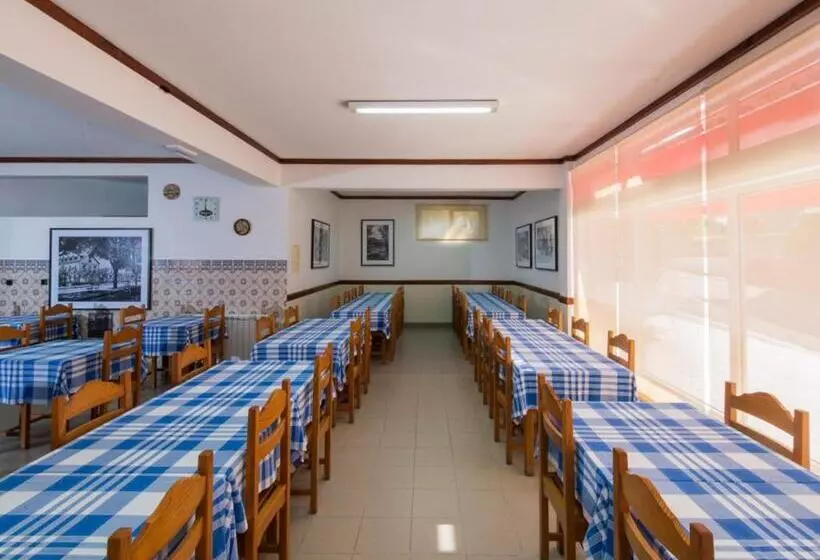 پانسیون Alojamento Correia