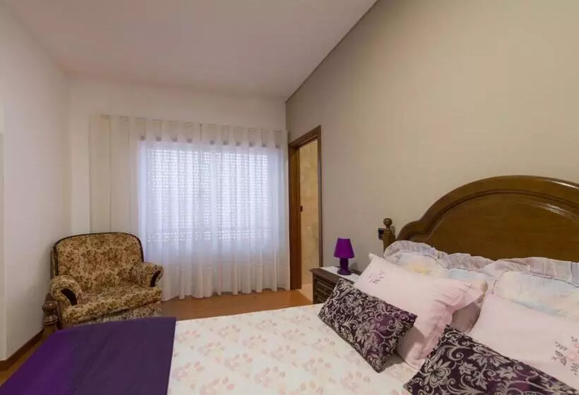 پانسیون Alojamento Correia