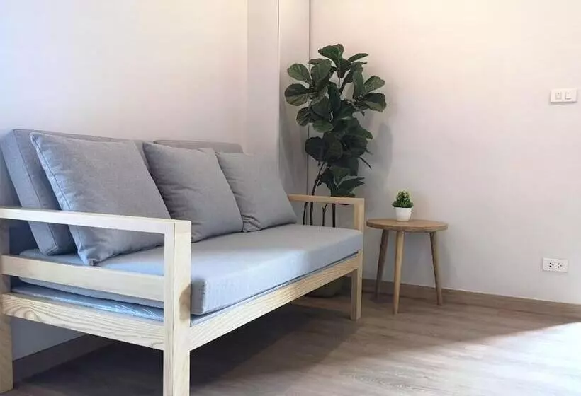 پانسیون Yakthai Poshtel