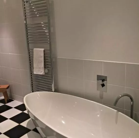 Aamiaismajoitus (B&B) Walltree House