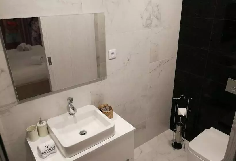 ホテル Dobau Village