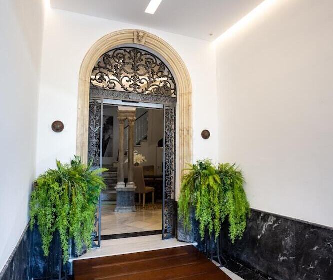 Plazuela Del Carbón Suites