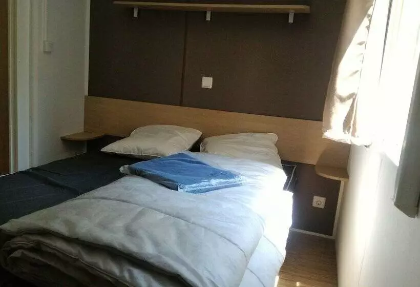 Hotelli Camping Les Sables