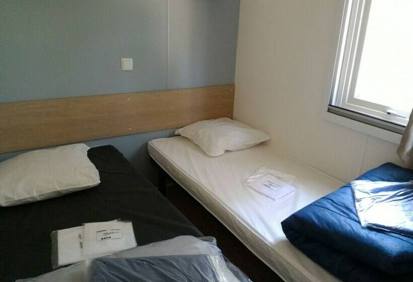 Отель Camping Les Sables