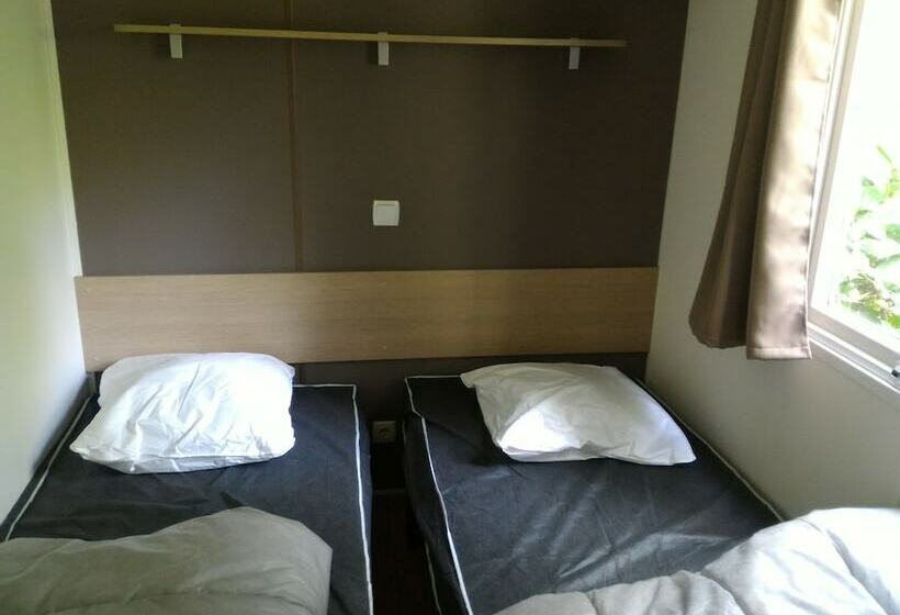 Отель Camping Les Sables