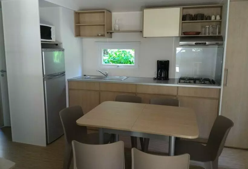 Hotelli Camping Les Sables