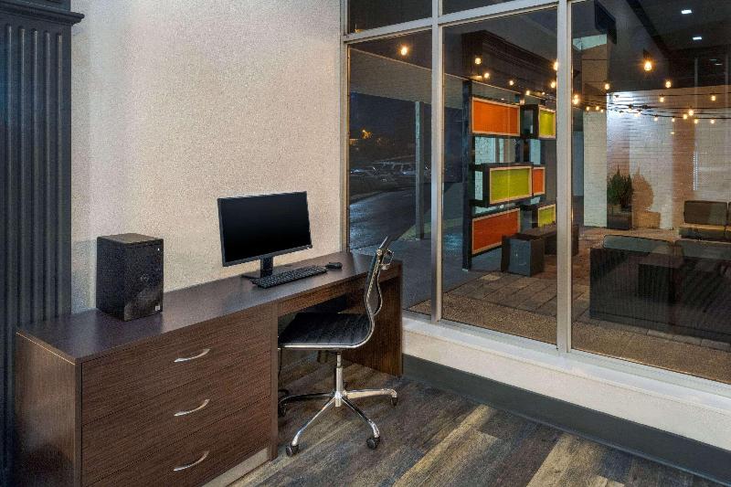 هتل Hillside Crossing Nashville A Ramada By Wyndham