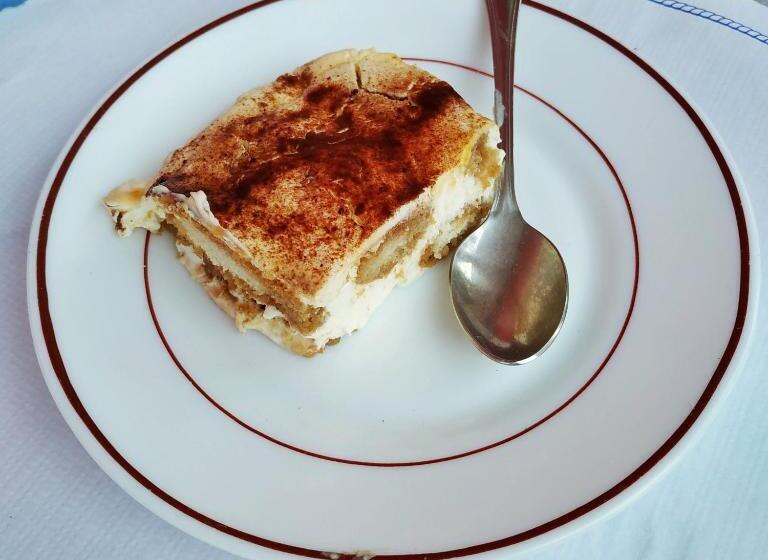 پانسیون Hostal Montreal