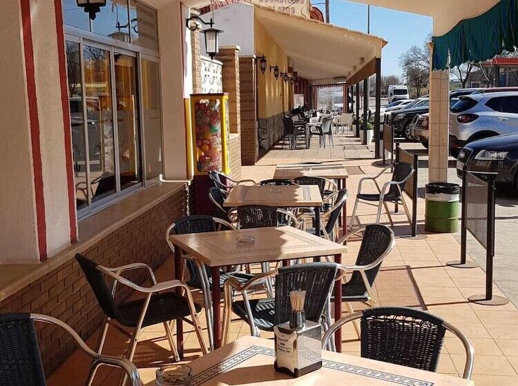 Hostal Restaurante Marino