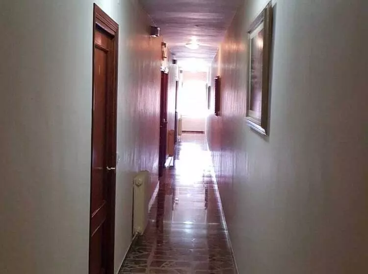 Hostal Restaurante Marino