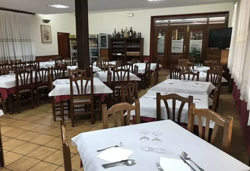 Hostal Restaurante Marino