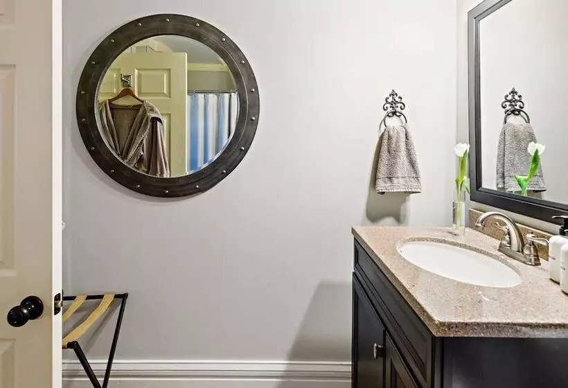 The Watson Boutique Bed And Breakfast