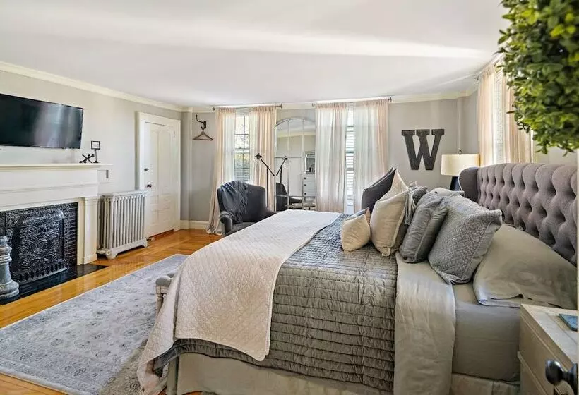 The Watson Boutique Bed And Breakfast