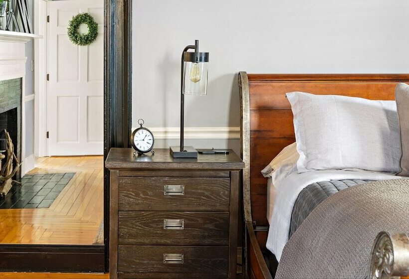 The Watson Boutique Bed And Breakfast