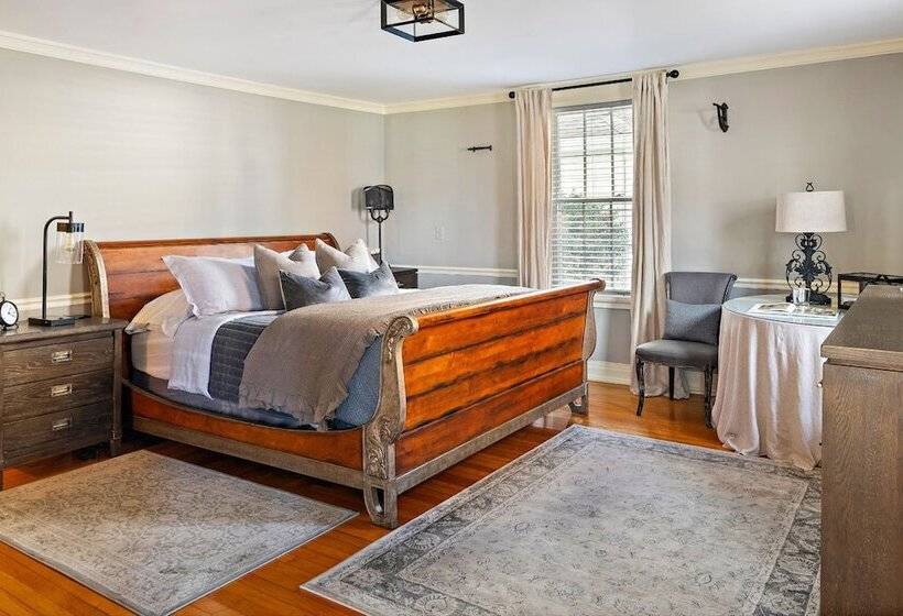 The Watson Boutique Bed And Breakfast