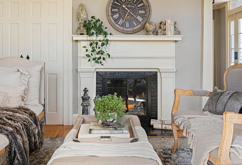 The Watson Boutique Bed And Breakfast