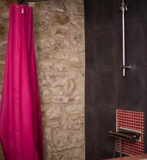 ベッドアンドブレックファースト La Belugue