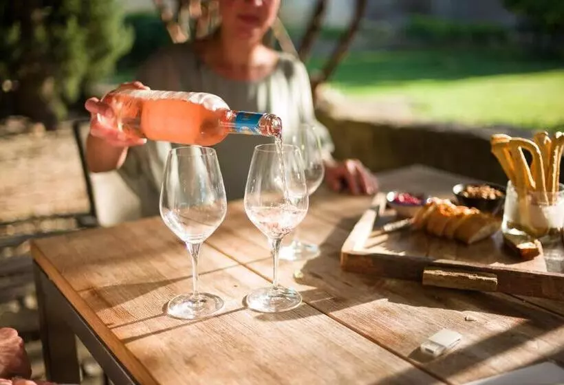 ベッドアンドブレックファースト La Belugue