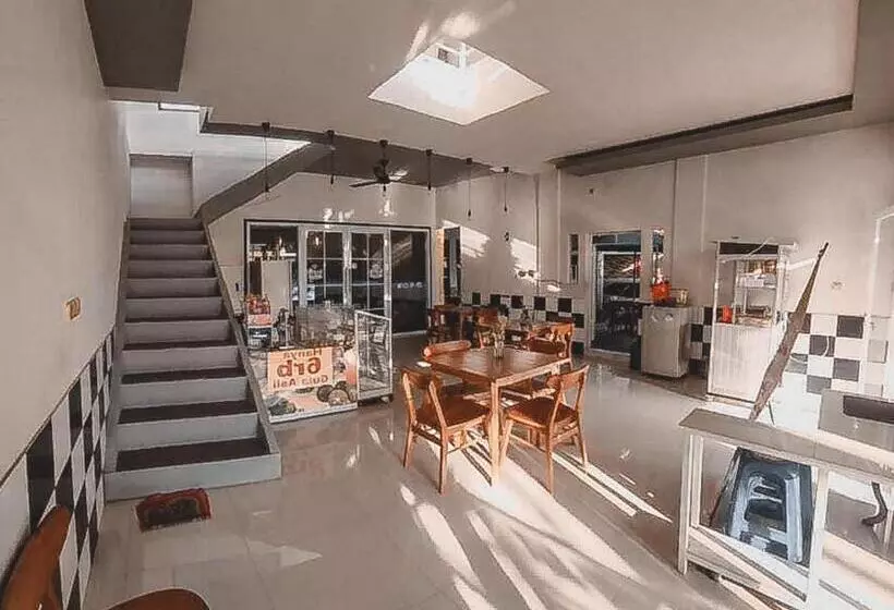 ホテル Safaraz Garden Near Galaxy Bekasi Mitra Reddoorz