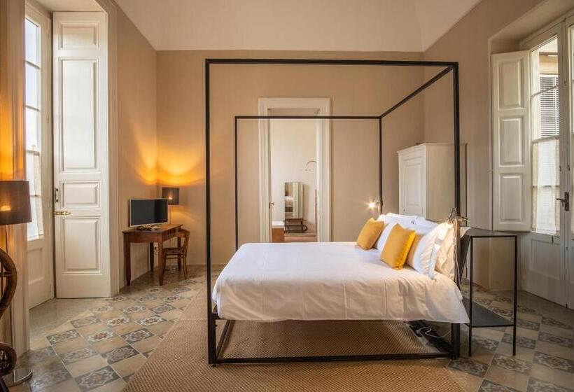 Пансион Palazzo Garzia   Dimora Storica