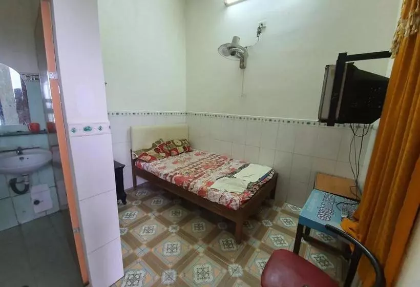 Spot On 1122 Nhat Anh Motel