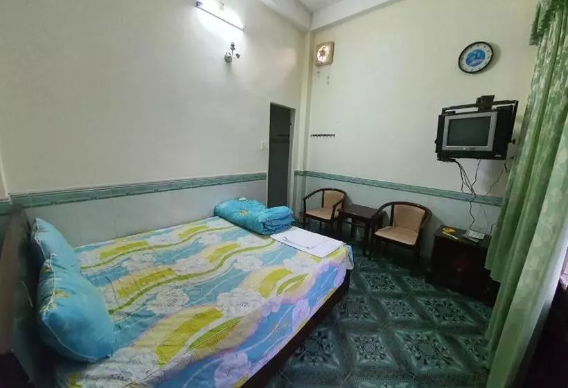Spot On 1122 Nhat Anh Motel