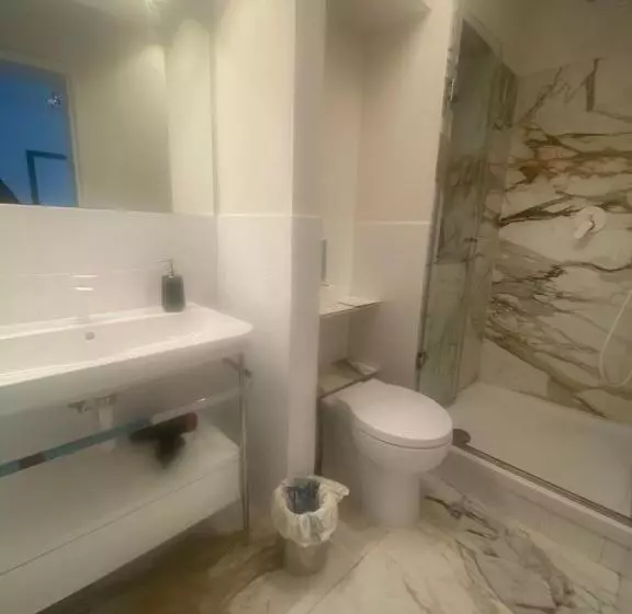 تختخواب و صبحانه Suites Edivino Design Capri