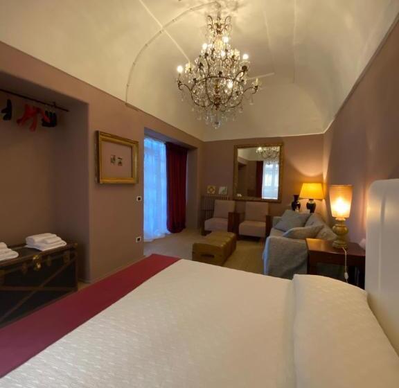 تختخواب و صبحانه Suites Edivino Design Capri