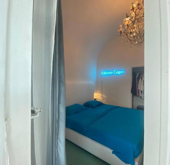 تختخواب و صبحانه Suites Edivino Design Capri