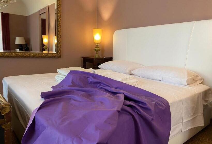 تختخواب و صبحانه Suites Edivino Design Capri