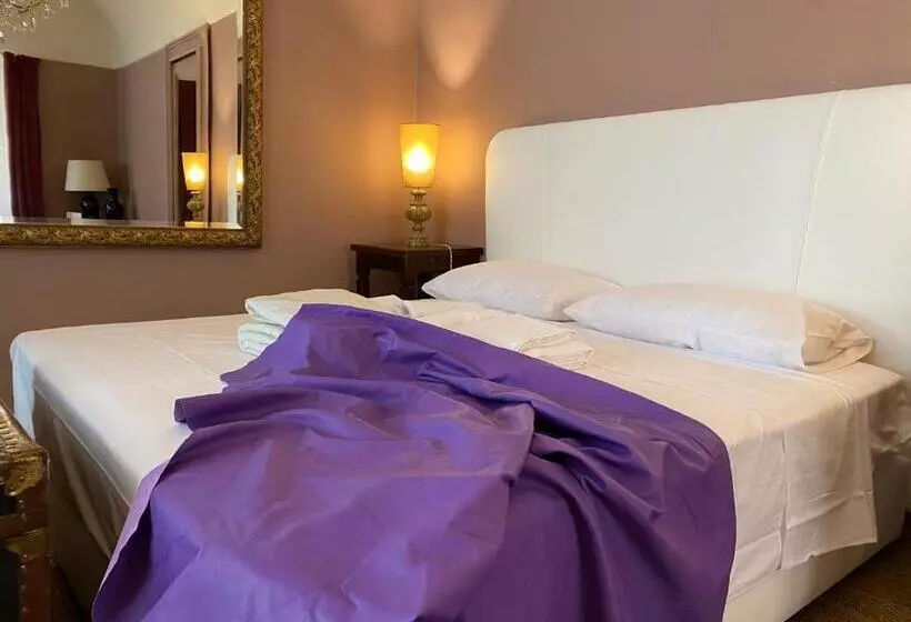 تختخواب و صبحانه Suites Edivino Design Capri