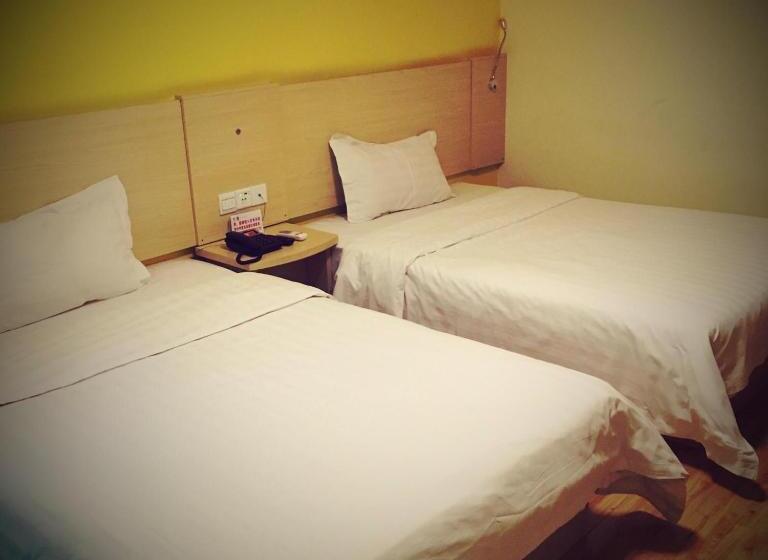 호텔 7days Inn Guiyang Jinyang Century City Shopping Center