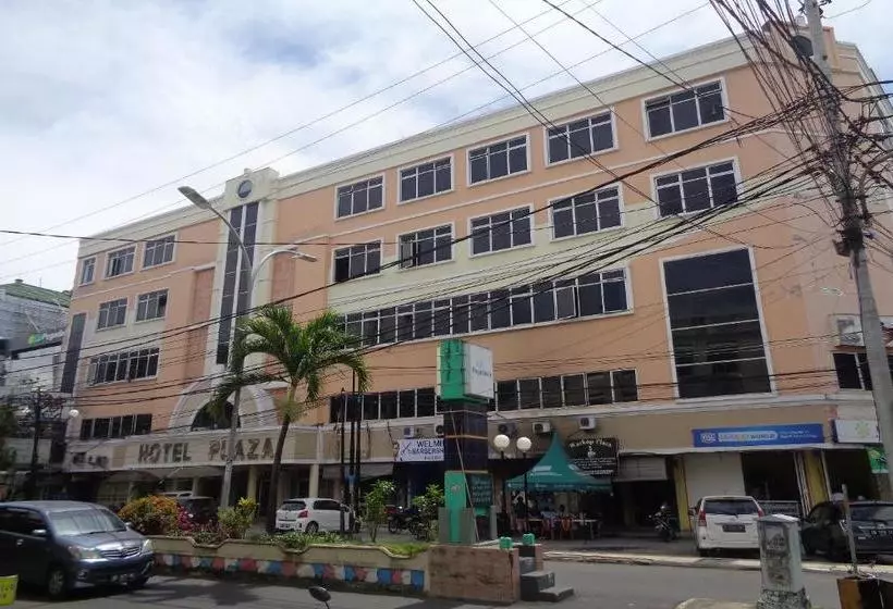 Capital O 3433 Hotel Plaza